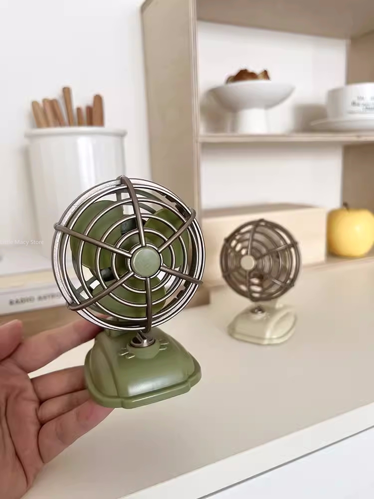 Retro Desktop Small Fan USB Ch - Office Furniture Equipment 评论和价格